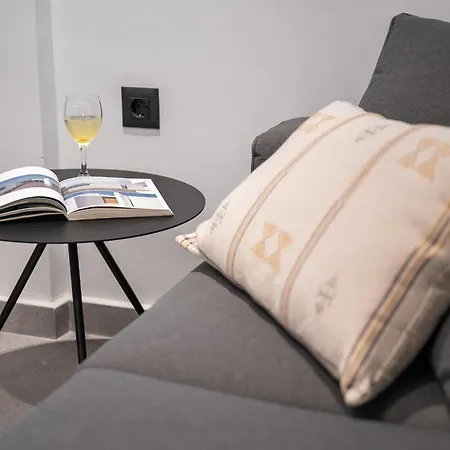 Rodos Downtown 107 *