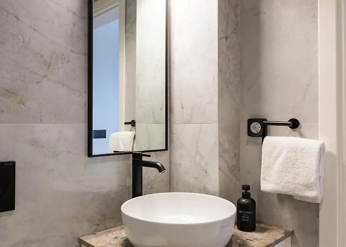 Rodos Downtown 107 Rhodes City